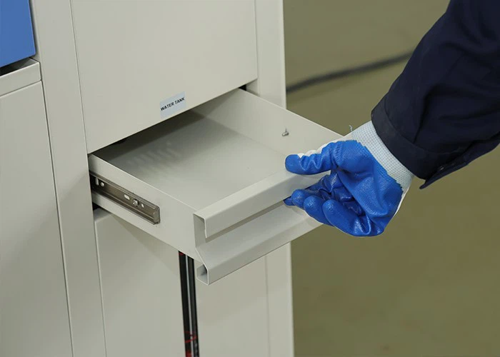 Humidity Control Chamber 8 Humidity Control Chamber 8